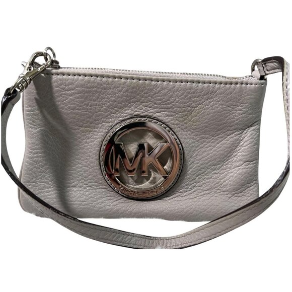 Michael Kors Wristlet Womens One Size Gray Pebbled Leather MK Logo Zip Clutch - Picture 1 of 9